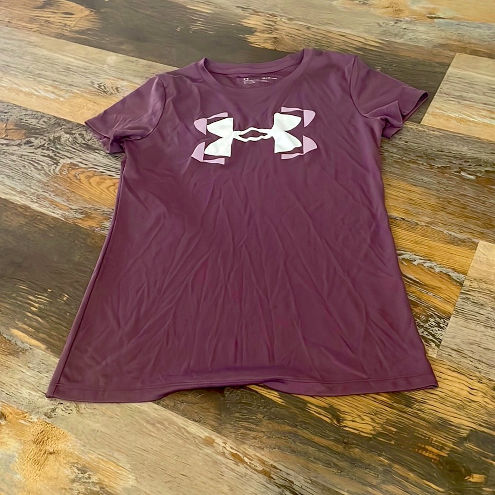 Under armor workout shirt